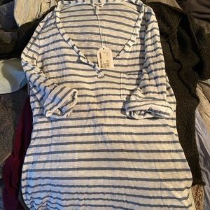 Tags have been removed. Splendid tee size medium